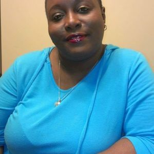 Meet your Posher, Denise